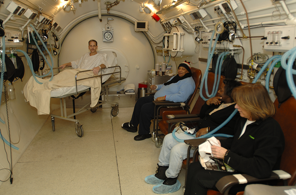 Image of the Hyperbaric Oxygen Chamber at HUP